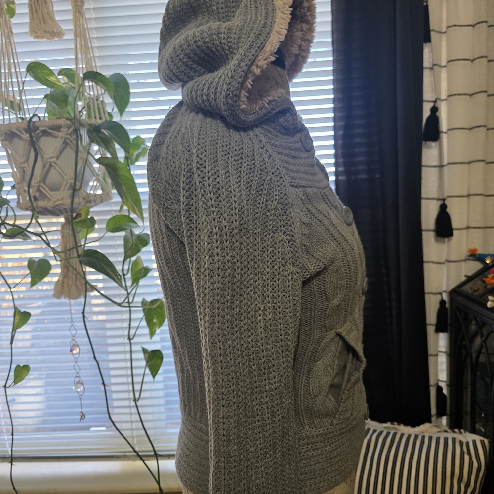 Vintage Y2K  Gray Cable Knit Fur Hooded Cardigan Sweater - Picture 3 of 7